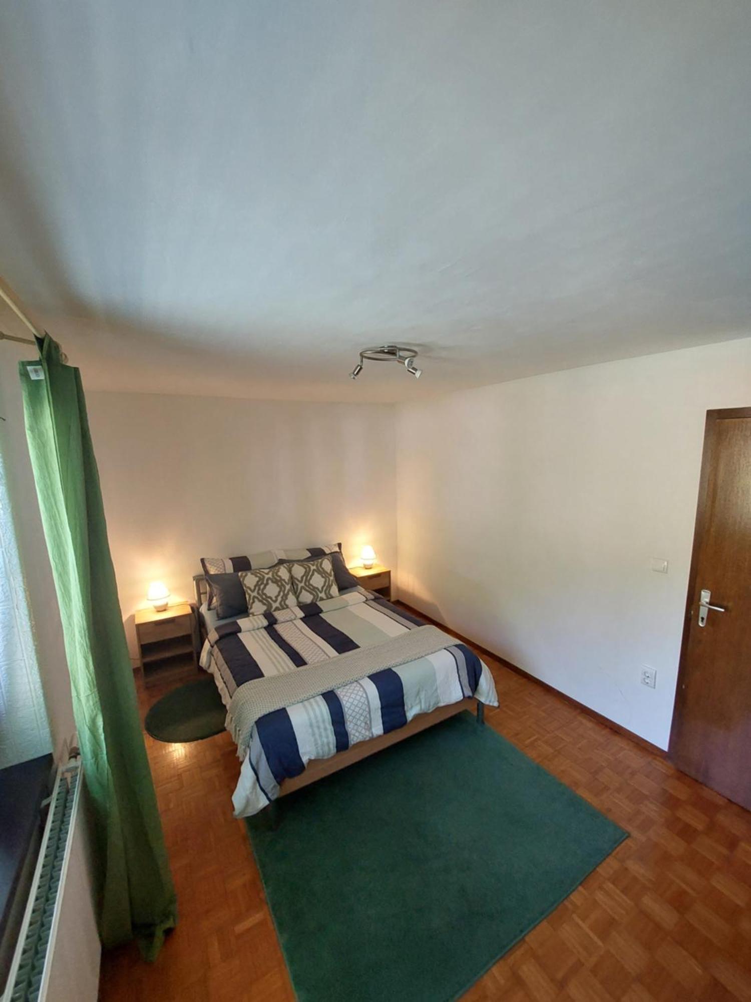 The Riverside Chill Hostel Bled Camera foto
